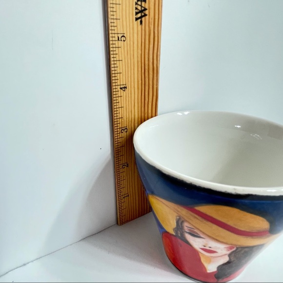 Cafe Paris Teacup - Picture 7 of 11